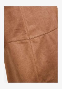 Vybráno, caramel