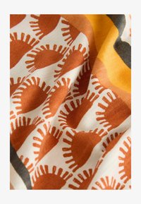 Atlasīts, ochre orange ikat