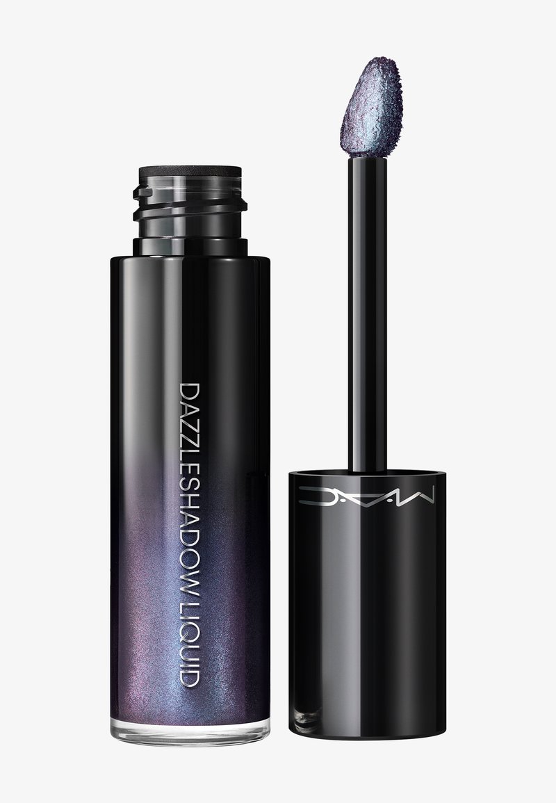 Schwarze Tube mit schimmerndem lila Flüssig-Augenaufschlag und Applikatorstab, der mit demselben glitzernden Makeup beschichtet ist.