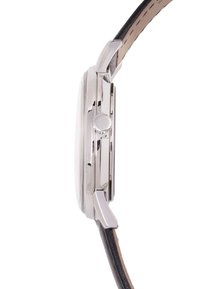 Sudraba nerūsējošā tērauda pulkstenis ar gludu, apaļu korpusu, melnu ādas siksniņu un vienkāršu kroni sānos.