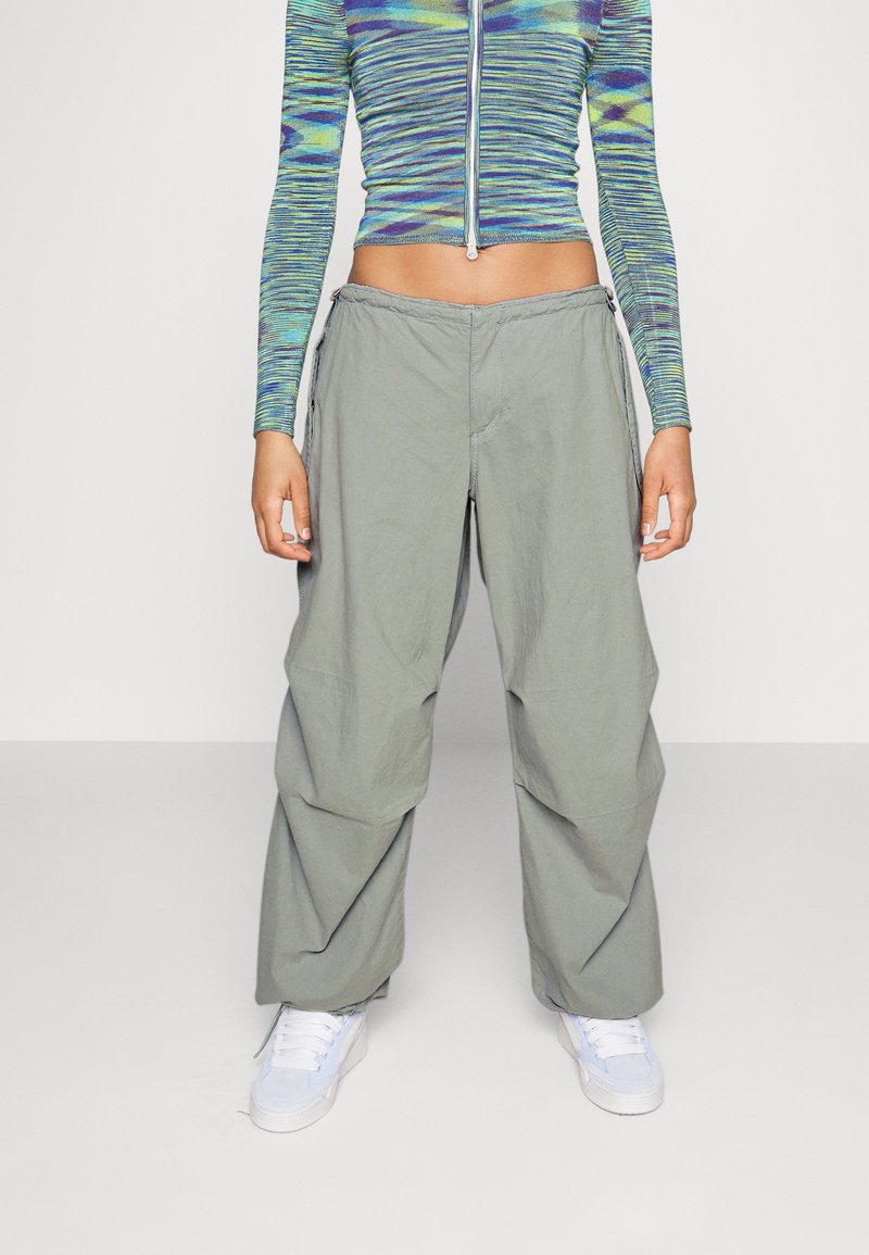 BDG Urban Outfitters BAGGY CARGO Trousers slate grey/grey Zalando.ie