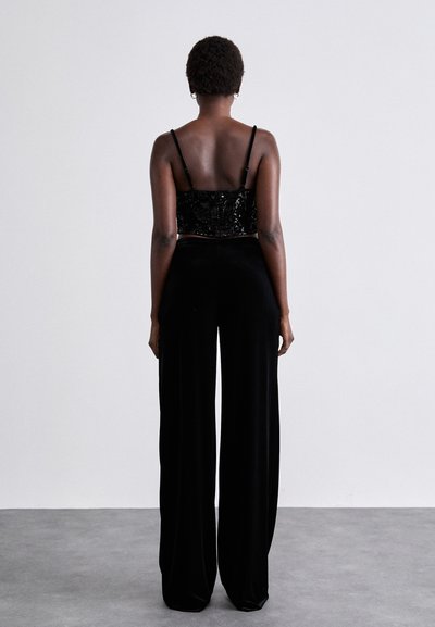 Emporio Armani PANTALONI - Hlače - nero