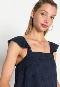 Pieces PCVANIA - Blusa - navy blazer