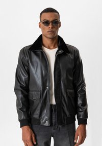 Chaqueta de cuero sintético - black