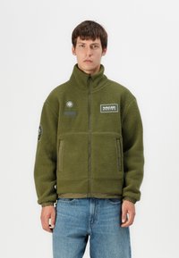 Red Bull Racing x Pepe Jeans EXPLORER  - Flīsa jaka - military green