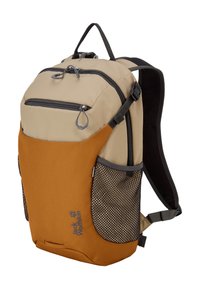 Sac à dos Jack Wolfskin bicolore beige et orange avec poches latérales en mesh, poches avant zippées et bretelles rembourrées noires.