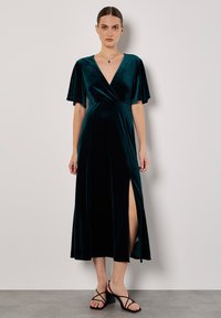 Apricot WRAP - Robe de soirée - green