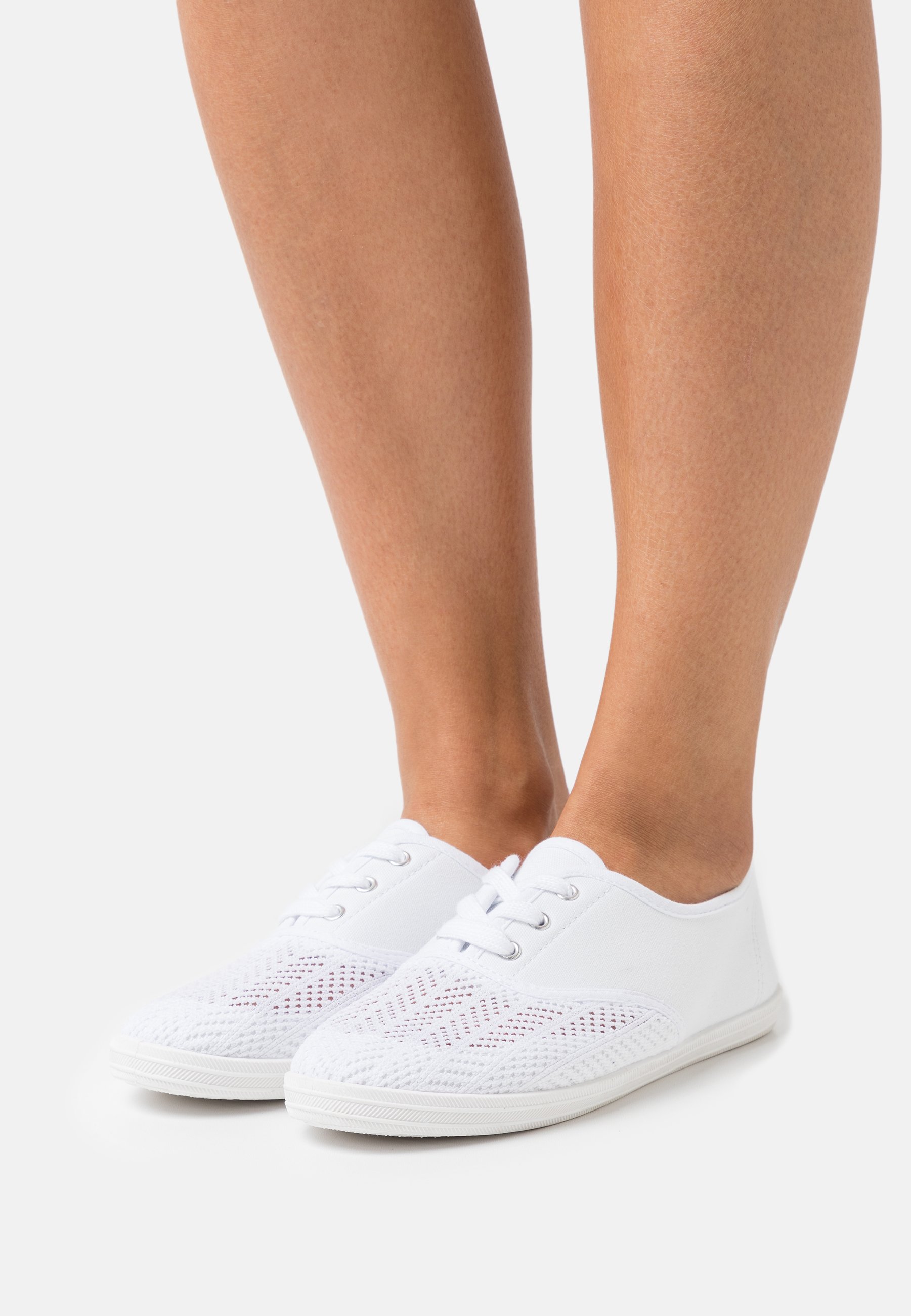 Femme Baskets basses Femme Baskets basses