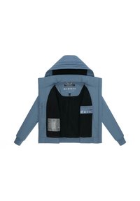 Veste matelassée bleue avec capuche, dotée d'une doublure intérieure noire, de multiples poches et d'étiquettes d'instructions d'entretien sur le côté gauche.