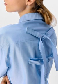Object LOOSE FIT - Blusa - cornflower blue
