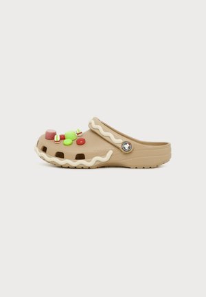 Crocs, CLASSIC GINGERBREAD CLOG UNISEX - Сандали - beige