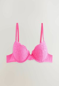 Roze kant push-up bh met verstelbare bandjes, gestructureerd bloemenpatroon en gladde onderzijde, voorzien van een haak-en-oogsluiting.