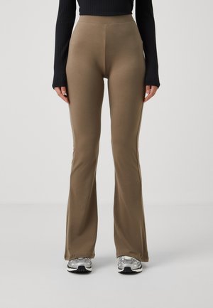 ONLLIVE LOVE FLARED  - Trousers - walnut