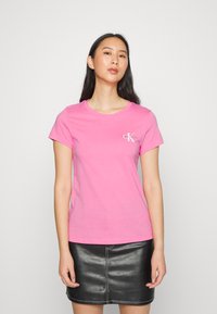 Calvin Klein Jeans MONOLOGO SLIM TEE 2 PACK - T-shirt básica - lipstick pink/bright white