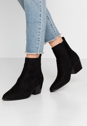 Cowboy/biker ankle boot - black