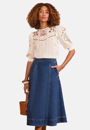 PETITE FIT - CREW NECK INSERT EMBROIDERED  - Bluse - ivory