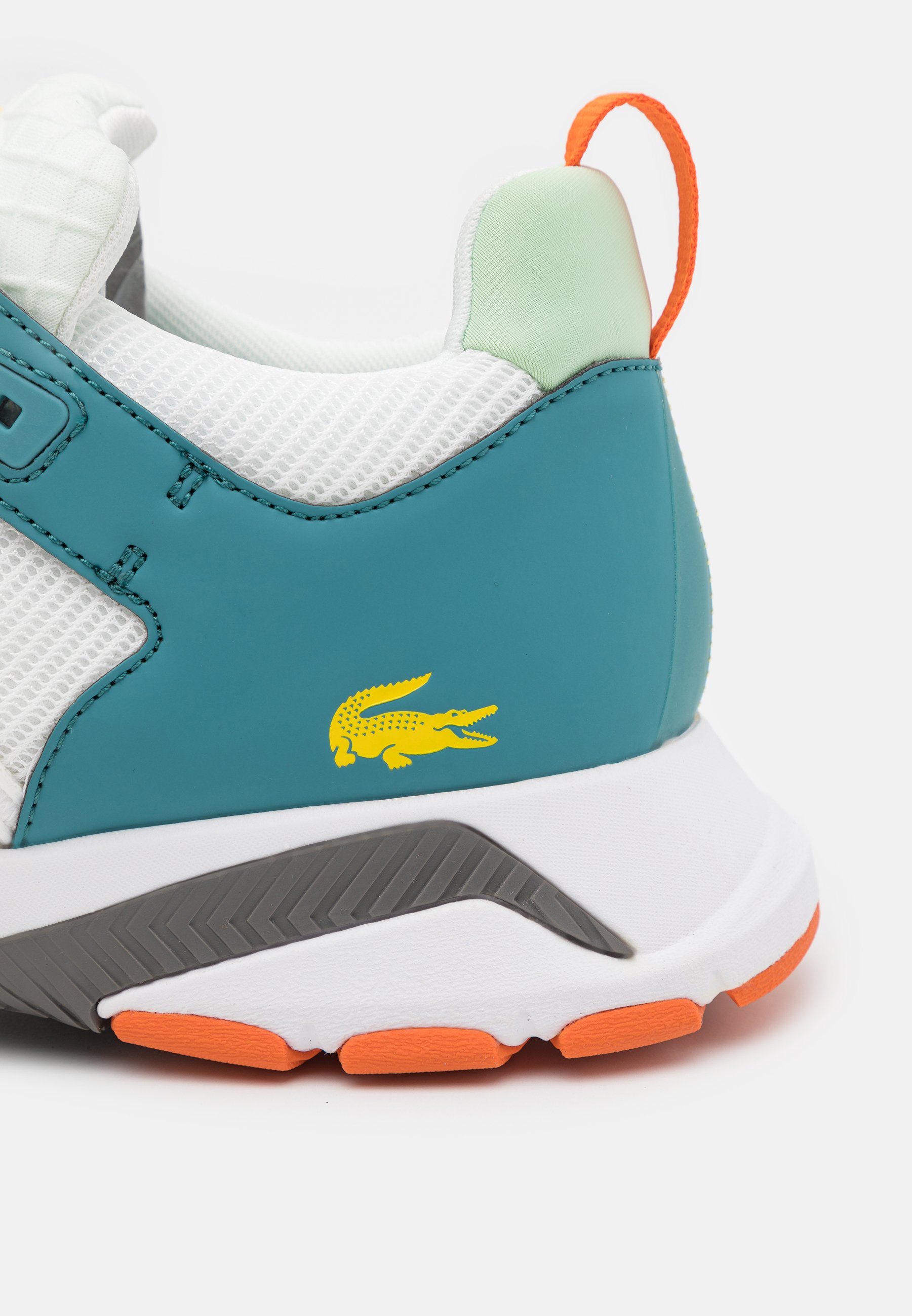 lacoste light trainers