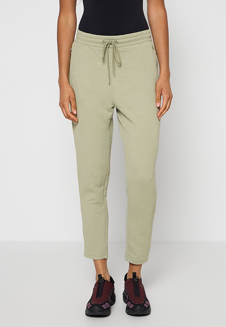 Pantalones deportivos