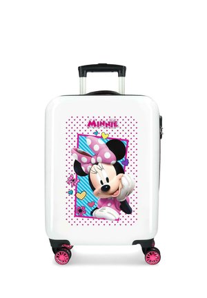 Maleta rígida blanca con ruedas rosas, con Minnie Mouse llevando un lazo rosa con lunares y rodeada de corazones y mariposas de colores.