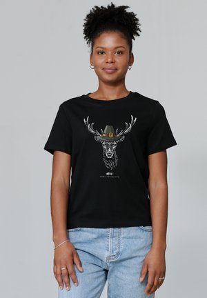Zwarte katoenen t-shirt met korte mouwen, voorzien van een speelse afbeelding van een moose met een hoed, gedrukt in wit en grijs. Casual fit.