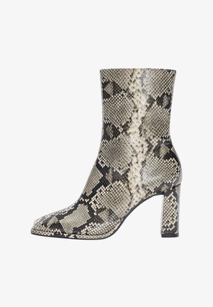 PULL&BEAR, Bottines - beige