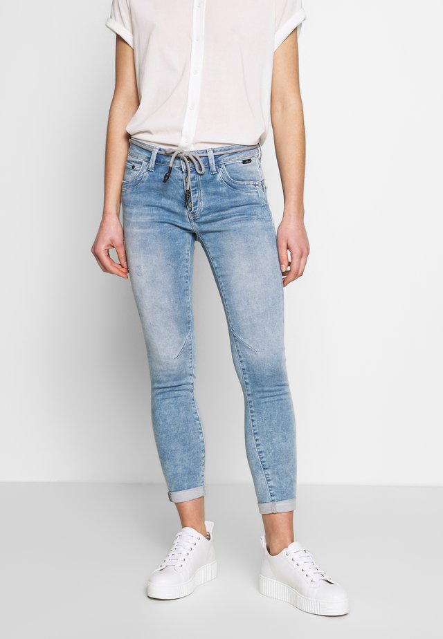 LEXY - Jeans Skinny Fit - light blue