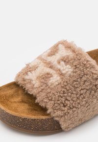 Tory Burch Tofflor & inneskor - beige