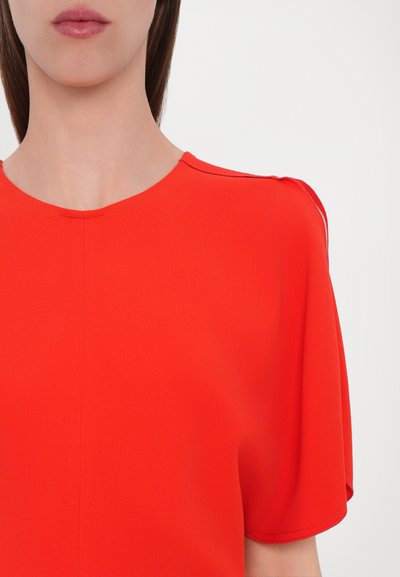 Victoria Beckham GATHERED WAIST MIDI DRESS - Maksimekko - red