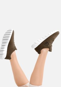 Giesswein MERINO RUNNERS - Sneaker low - braun