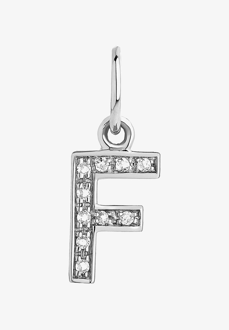 Colgante de plata con forma de la letra "F" adornado con múltiples piedras preciosas transparentes, con un acabado suave y un simple lazo para su sujeción.