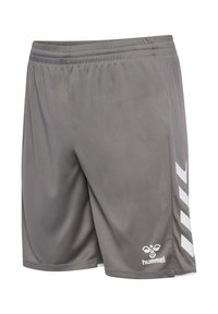 Graue Sportshorts mit elastischem Bund, weißem Hummel-Logo am linken Bein und weißen Chevron-Streifen an der rechten Seite.