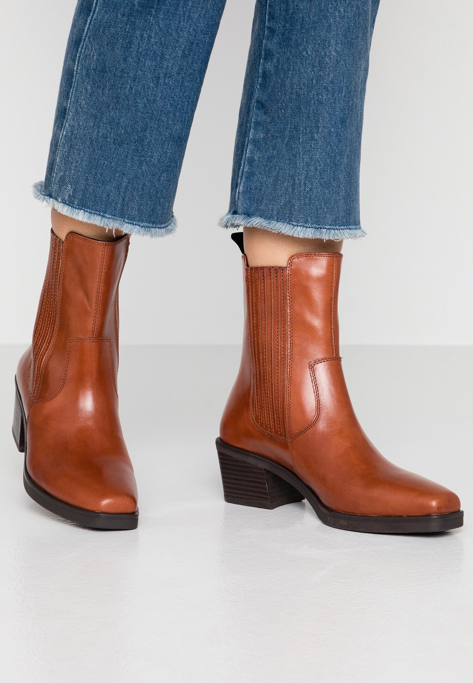 Vagabond SIMONE Cowboybiker ankle Vagabond Simone High Chelsea Boots