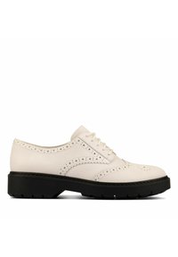 Clarks Snøresko - white