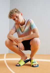 Puma COOL CAT 2.0 JR UNISEX - Badesandaler - lime sheen/ocean tropic