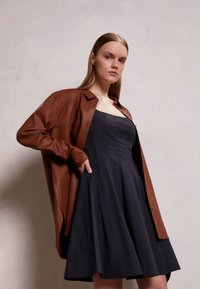 MINI WELLS DRESS - Vapaa-ajan mekko - black