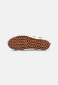 Vans CLASSIC SLIP-ON PLATFORM - Sneakers - checkerboard sepia