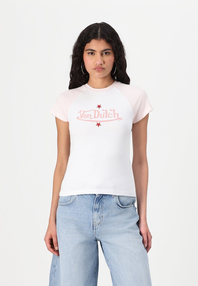 Noisy May - NMKATINKA VON DUTCH RAGLAN - Print T-shirt - bright white/barely pink, Enlarge
