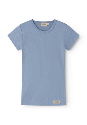 Svetlomodré rebrované tričko s krátkym rukávom, okrúhlym výstrihom a štítkom MarMar Copenhagen na leme a vo vnútri goliera.