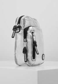 Hype Skuldertasker - transparent