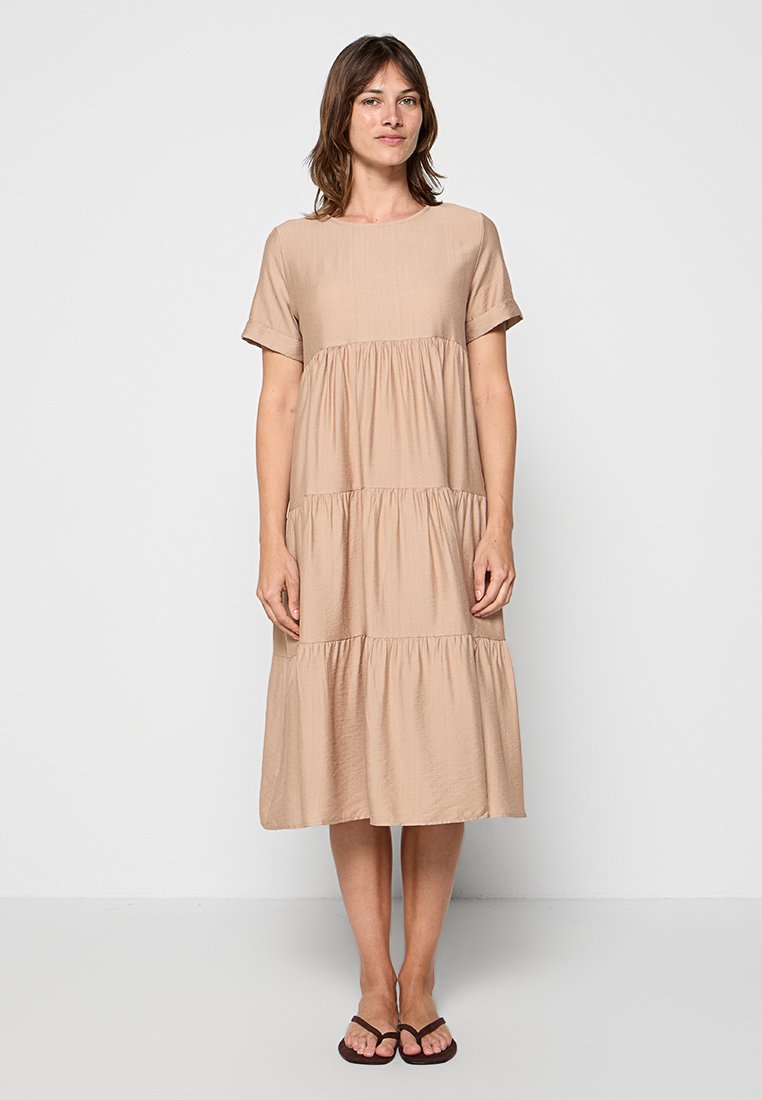 Le Jardin Du Lin Maxi-jurk beige