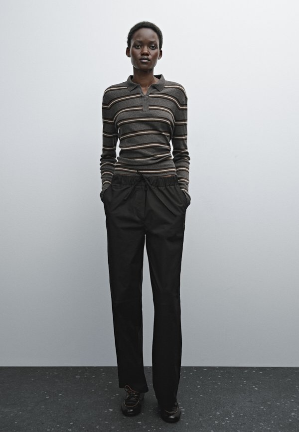 WITH ELASTICATED WAISTBAND - Trousers4