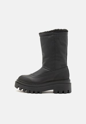 FLATFORM CHELSEA BOOT PADDED - Plateaulaarzen - triple black