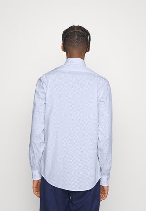 SLIM ULTRAFLEX WRINKLE RESIST STRETCH - Koszula - light blue