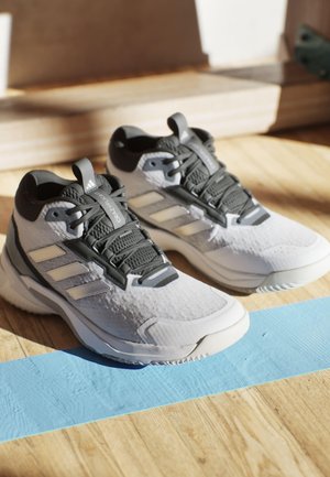 CRAZYFLIGHT 5 MID INDOOR - Volleybalschoenen - cloud white   silver metallic   core black