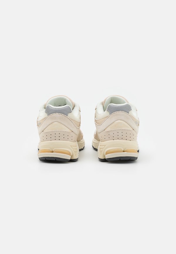 M2002 UNISEX - Trainers - calm taupe3