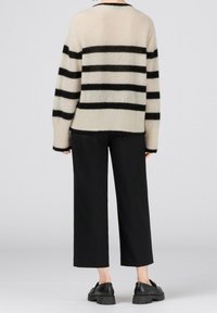 HALLHUBER Sweter