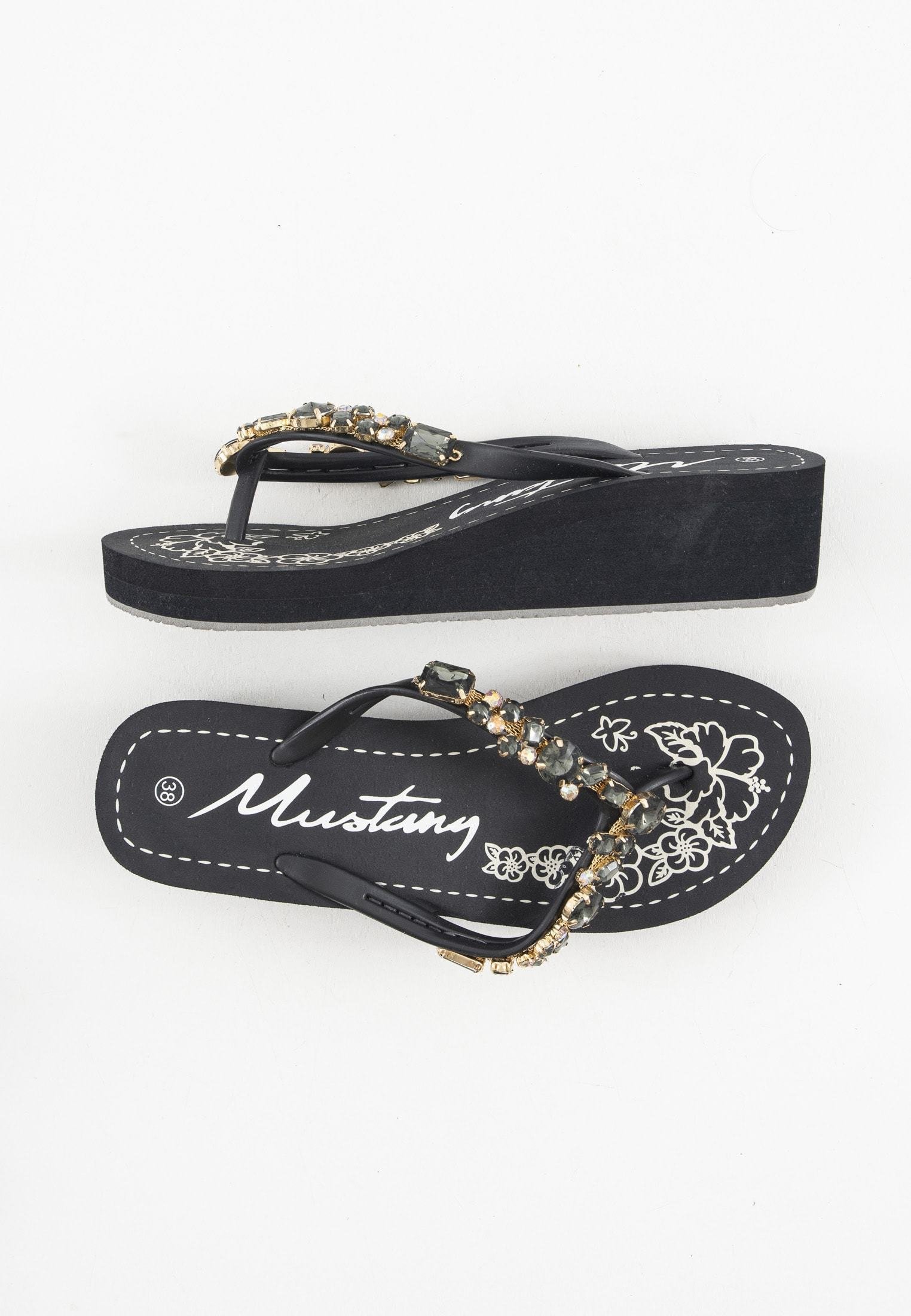 Mustang Chanclas de dedo - schwarz/negro - Zalando.es