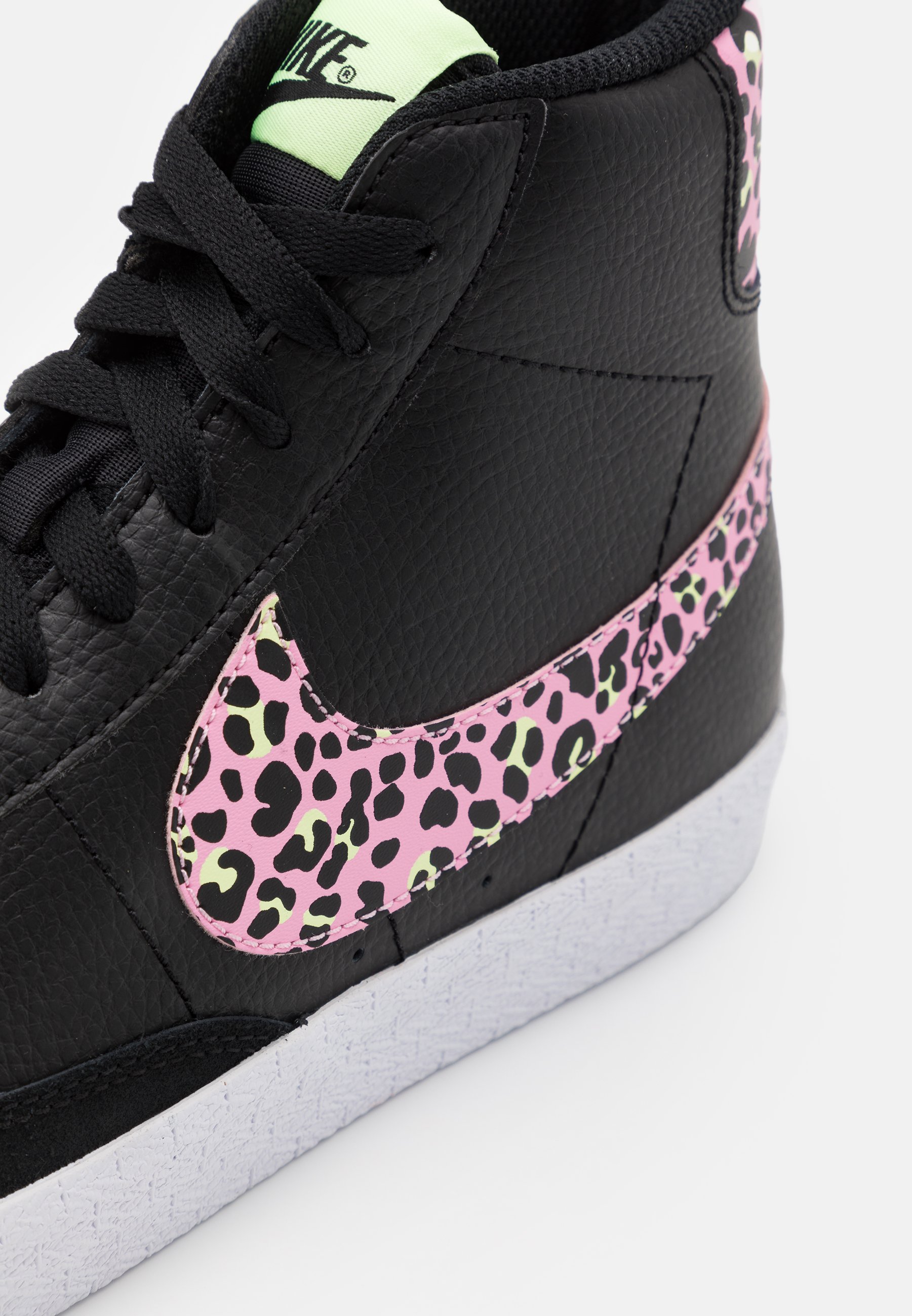 nike blazers barely volt