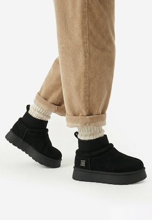 BADURA, BADURA ANKLE BOOTS BADURA-EO-HY669013S-1 UNISEX - Bottes de neige - black