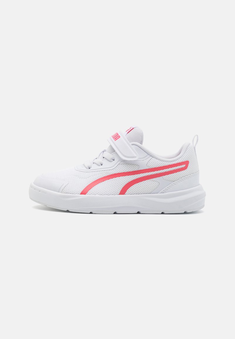 Puma EVOLVE GYM UNISEX Training shoe white/loveable/white Zalando.ie